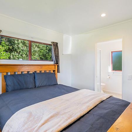 Cottage On Rutherford - Waikanae Holiday Home エクステリア 写真